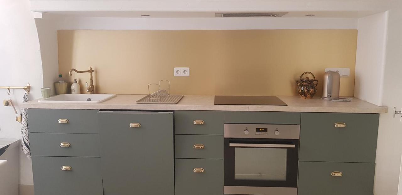 Jolie Maison De Ville La Petite Magnanerie La Roque-d'Antheron Zewnętrze zdjęcie